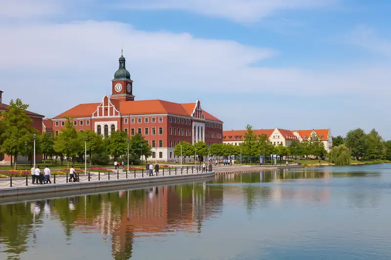 Travel Guides 4 Bekescsaba panoramic landmark or lakefront view